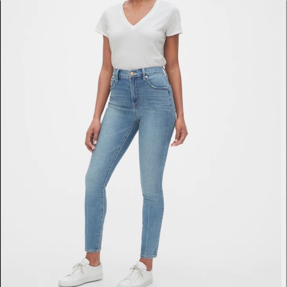 High Rise True Skinny GAP Jeans
